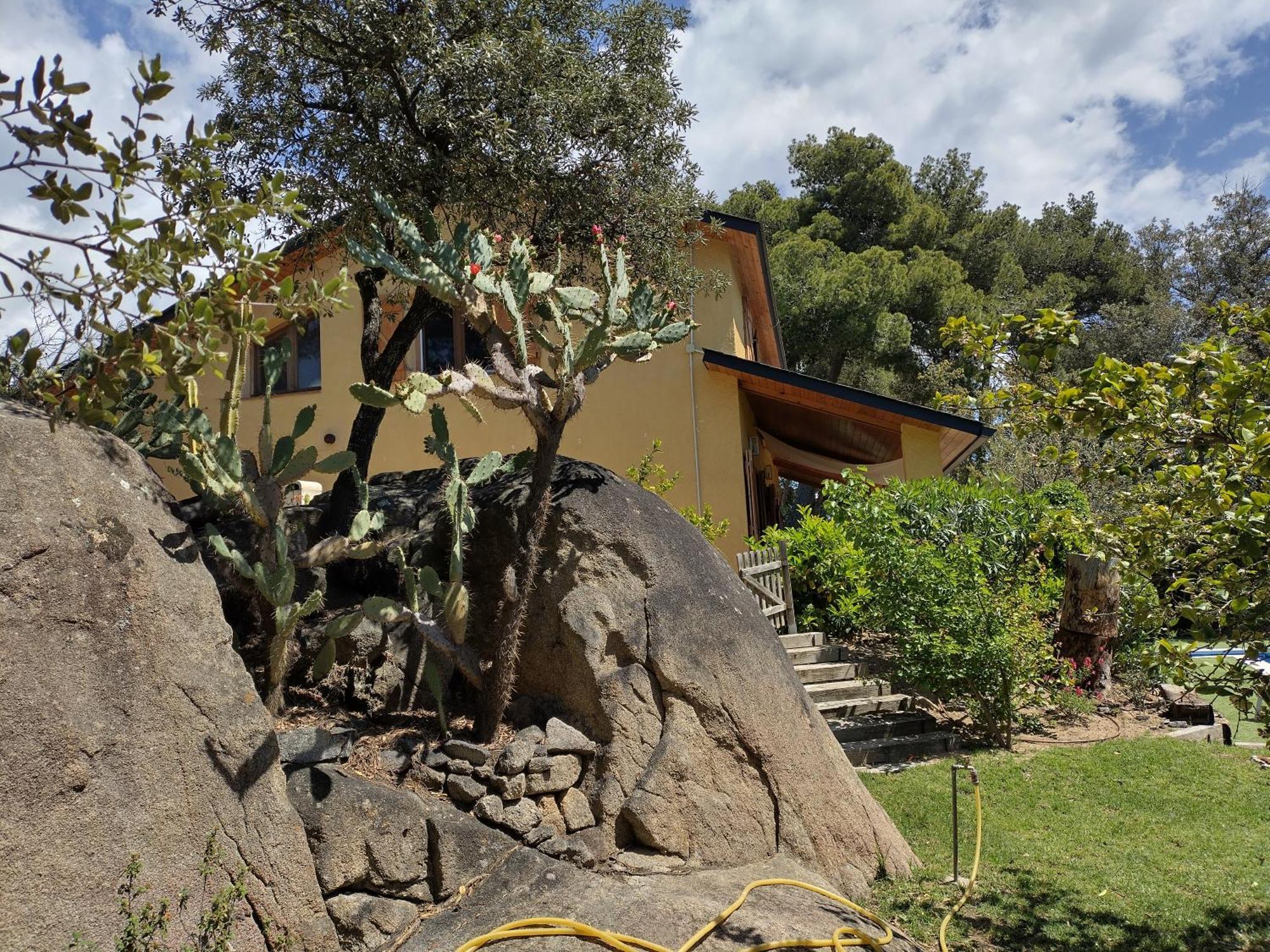 Вилла Casa Feliz Sant Cebria de Vallalta Экстерьер фото