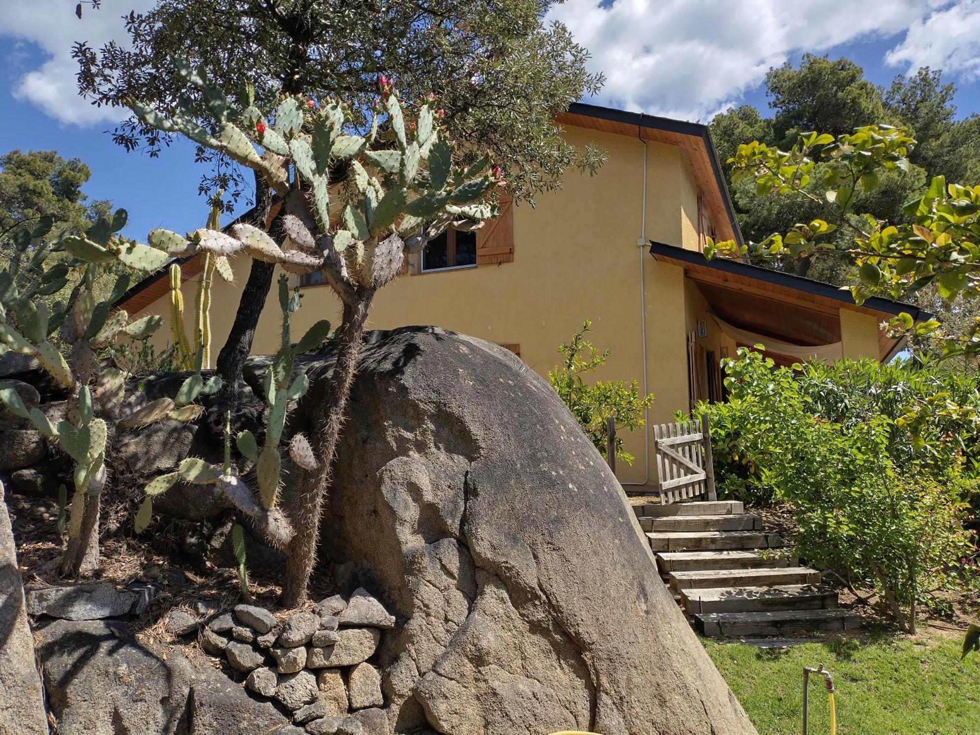 Вилла Casa Feliz Sant Cebria de Vallalta Экстерьер фото