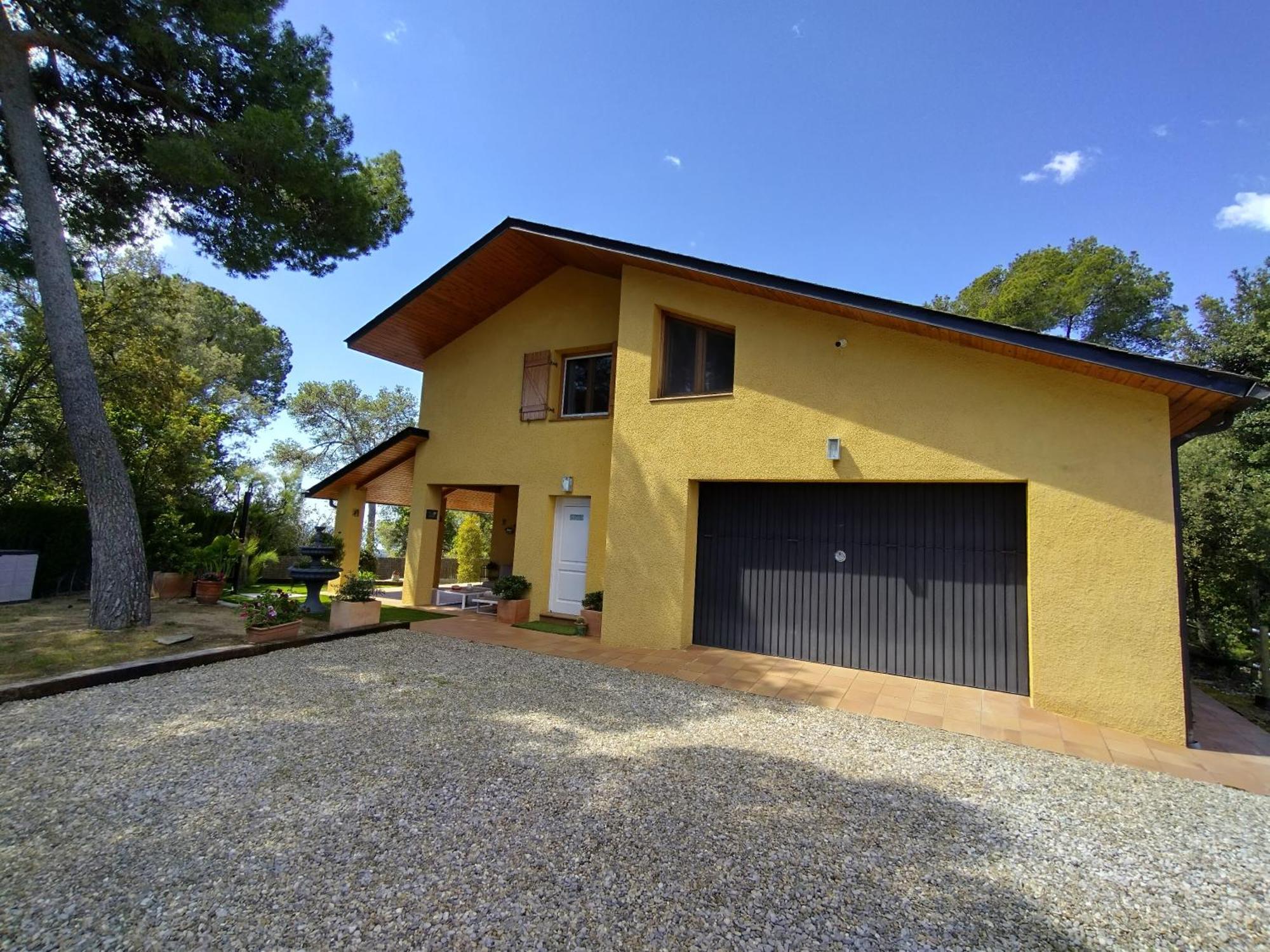 Вилла Casa Feliz Sant Cebria de Vallalta Экстерьер фото